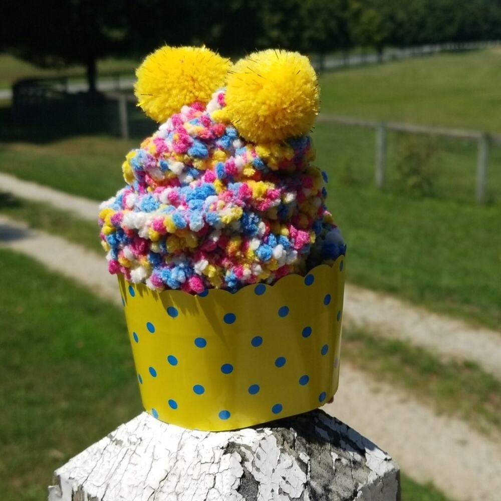 Lemon confetti pompom cupcake socks one size yellow multicolor gift box